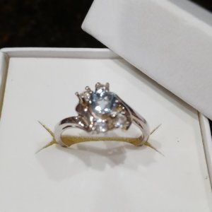 1.60 cttw NWOT Swiss Blue Topaz & White Topaz Ring